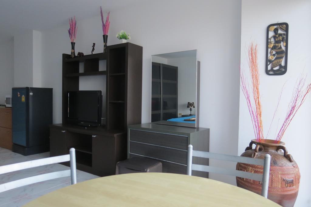 View Talay 1B Studio Pattaya Quarto foto